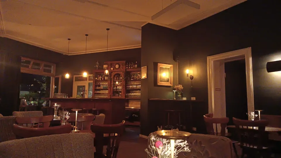 Herbst Bar 9/10